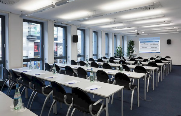 info-Steuerseminar mit dem Seminarzentrum auf der Steinstraße in Düsseldorf